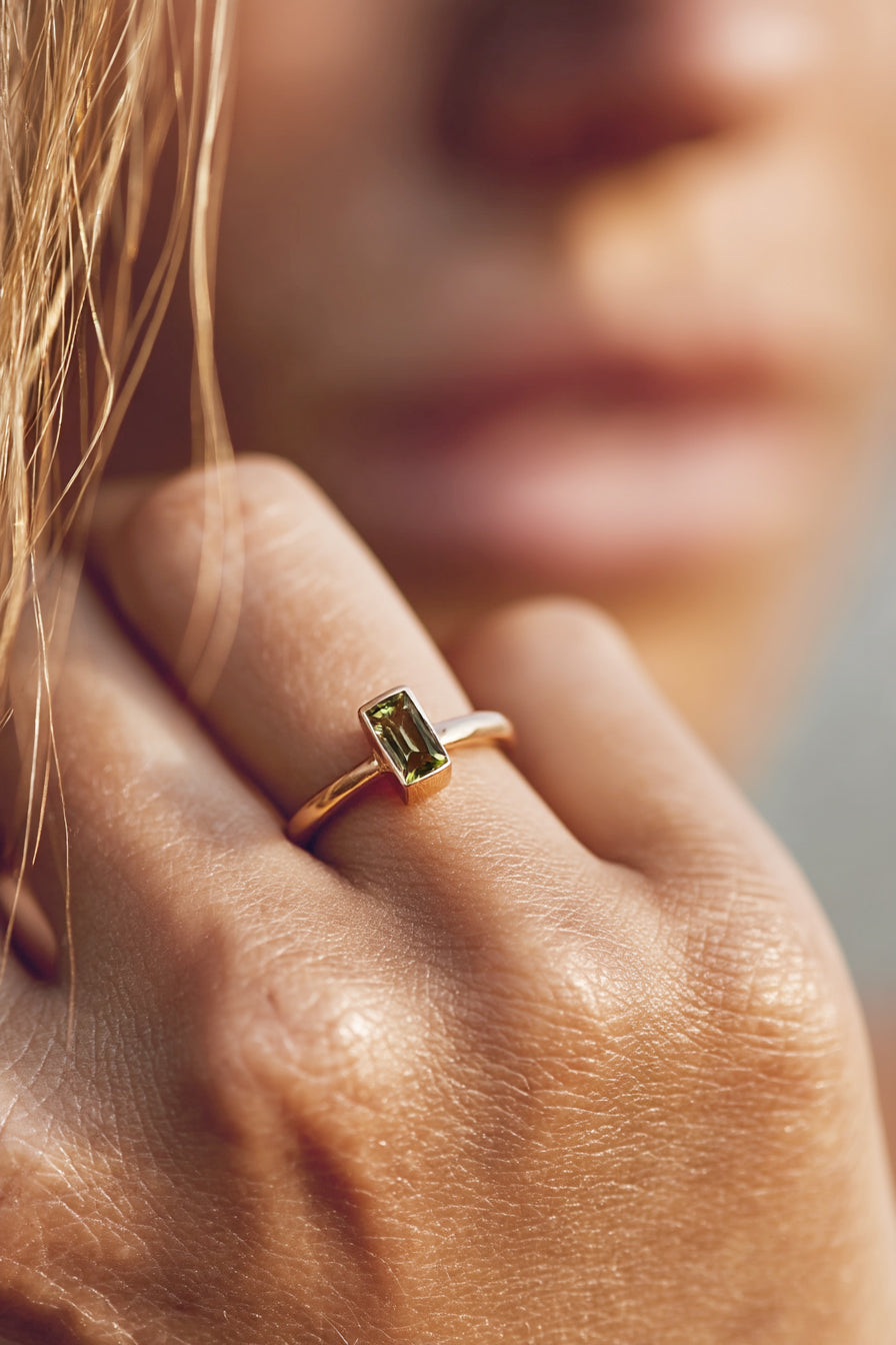 Gem-Bag Ring Peridoot