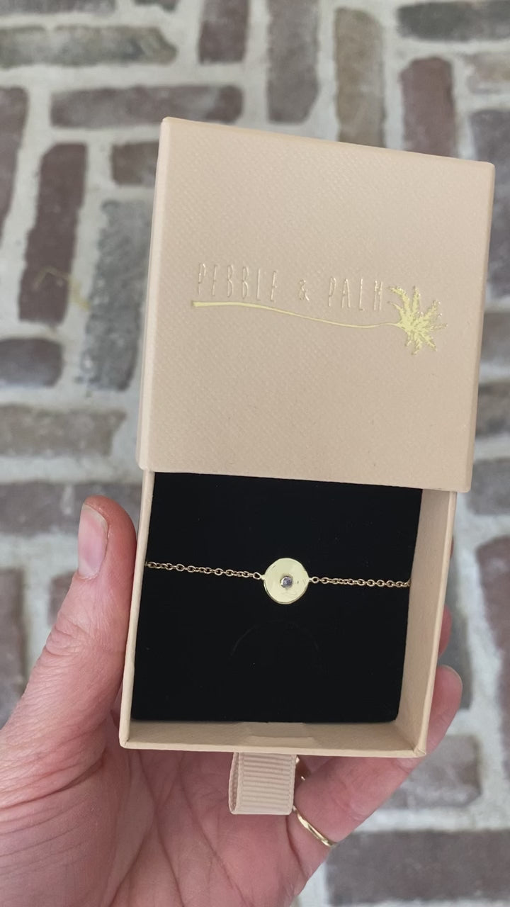 geelgouden_armband_met_peridoot