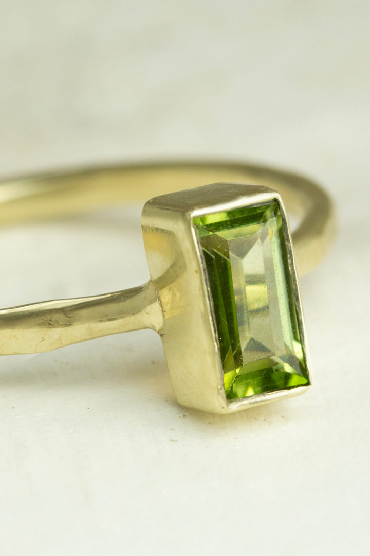 Gem-Bag Ring Peridoot