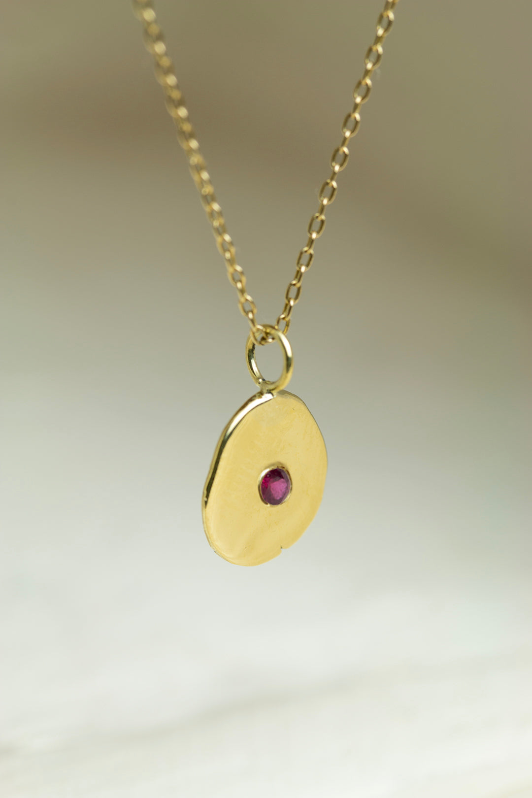 KETTING PEBBLE MET GEBOORTESTEEN - JULI - ROBIJN